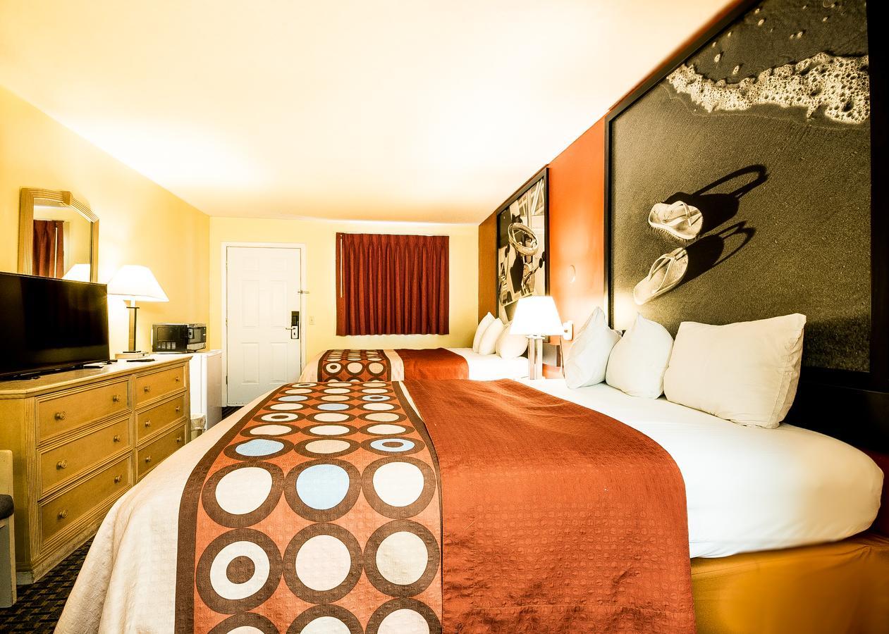 Super 8 By Wyndham Chipley Hotel Ngoại thất bức ảnh